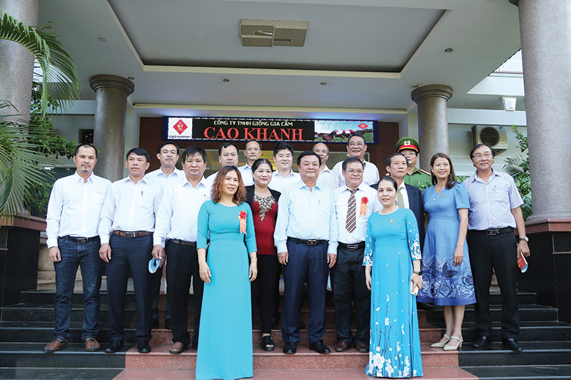 Bộ trưởng Lê Minh Hoan thăm Công ty Cao Khanh