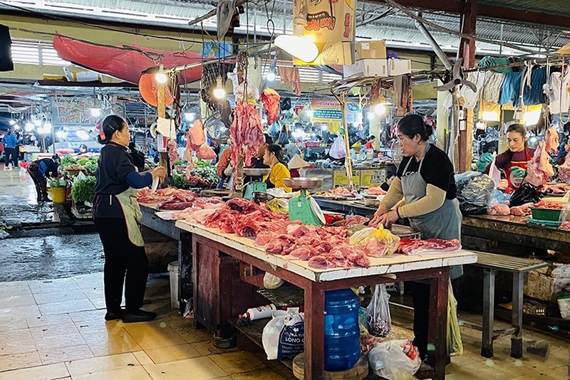 mua bán thịt lợn tại Hà Tĩnh