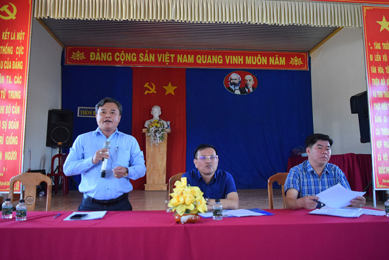 bò chết do tiêm vắc xin