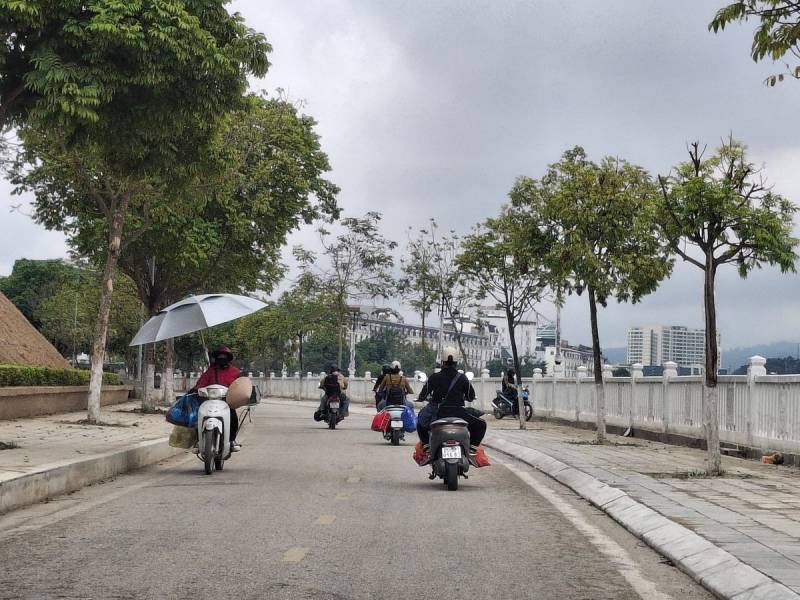 buôn lậu qua cửa khẩu