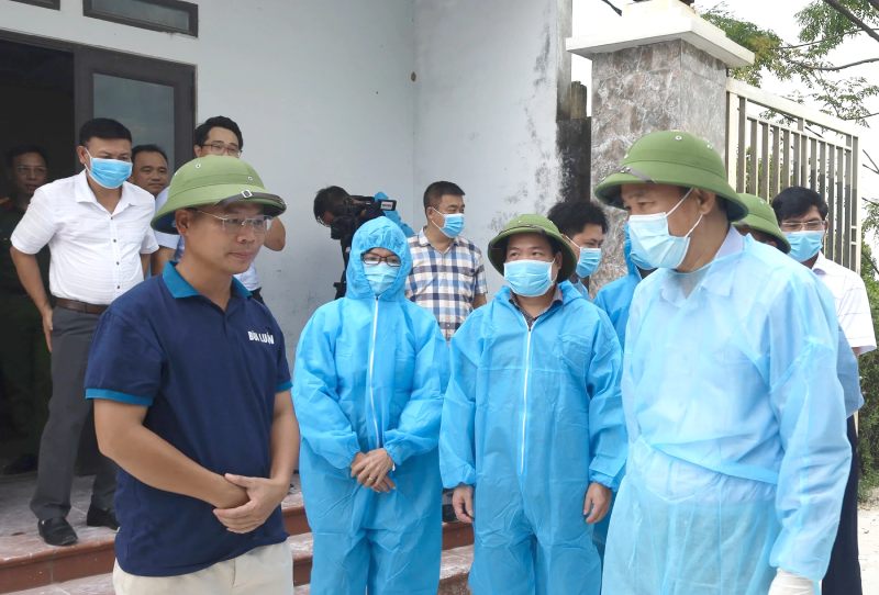 Thứ trưởng Bộ Nông nghiệp và Môi trường Phùng Đức Tiến