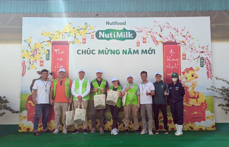thức ăn chăn nuôi sấy khô EU