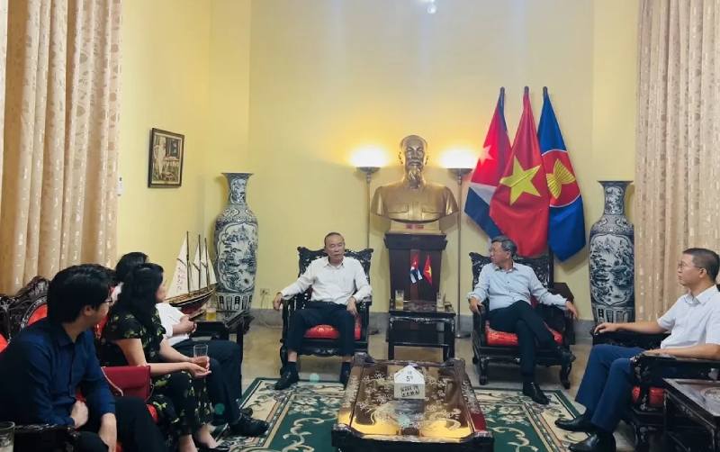 hợp tác Cuba