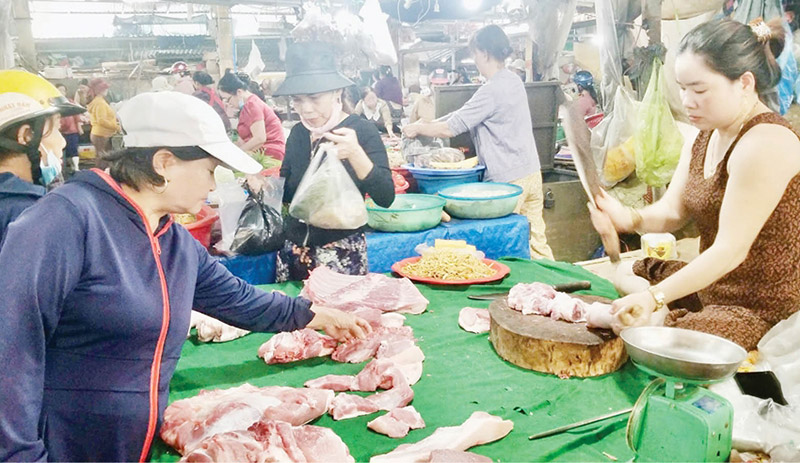 tiêu thụ thịt lợn
