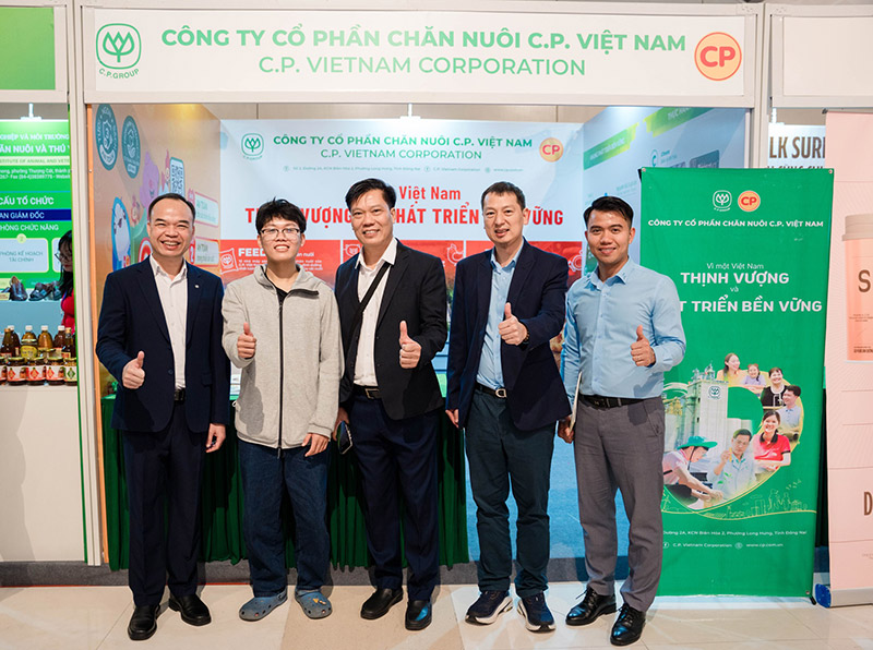 C.P. Việt Nam hội nghị khoa học