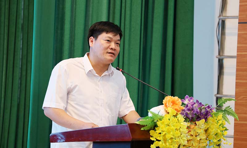 chẩn đoán bệnh mới nổi, tái nổi ở gia súc