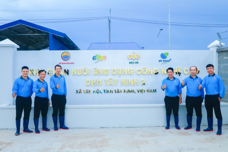 gà thịt công nghệ cao Hùng Nhơn