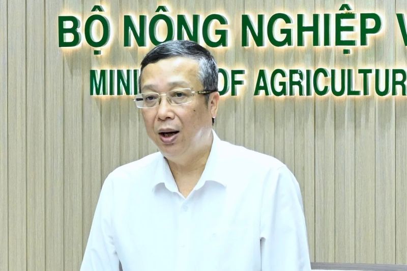Thứ trưởng Hoàng Trung