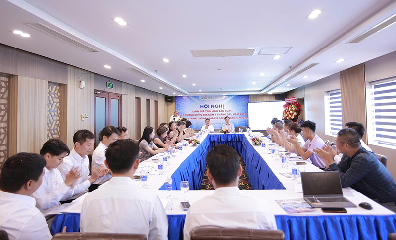giống gia cầm 7 tháng